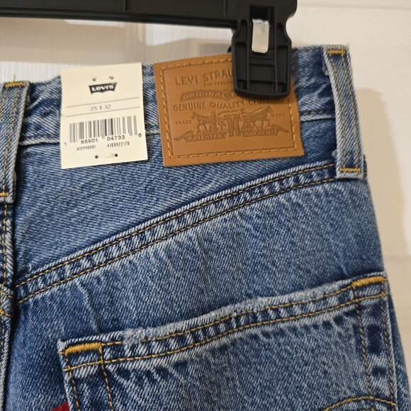 Levis Premium Women High Loose Flare Jeans Distressed Wide Leg Size 25x32 NWT - Picture 10 of 14